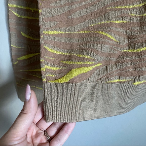 Stella McCartney Wool Animal Print Sweater - Picture 16 of 16